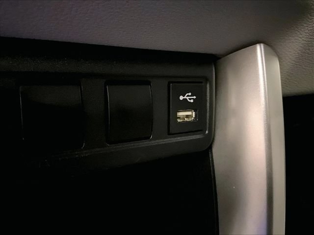 Used 2022 Toyota Corolla Cross L FWD image 31
