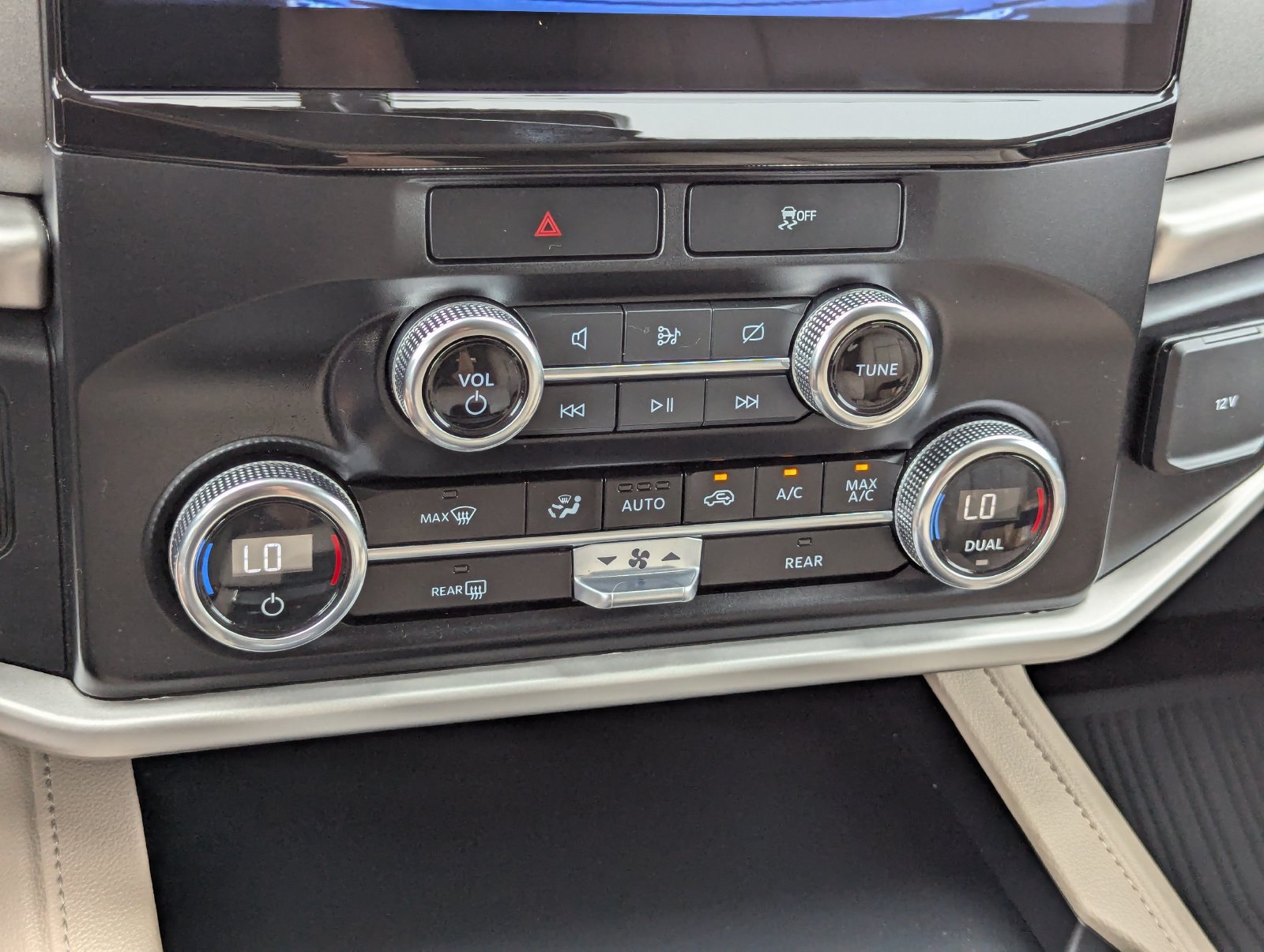 Certified 2023 Ford Expedition XLT RWD image 33