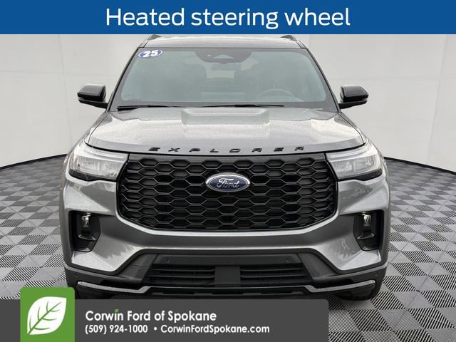 Certified 2025 Ford Explorer ST-Line image 7