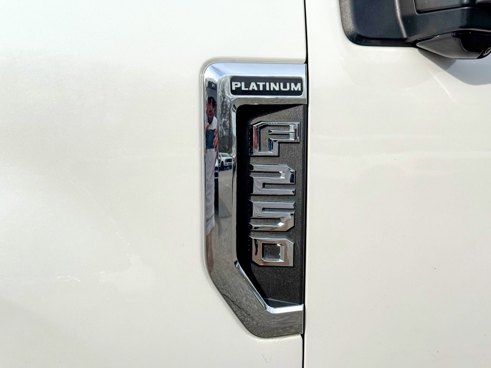 Certified 2019 Ford F250 Platinum w/ Platinum Ultimate Package image 13