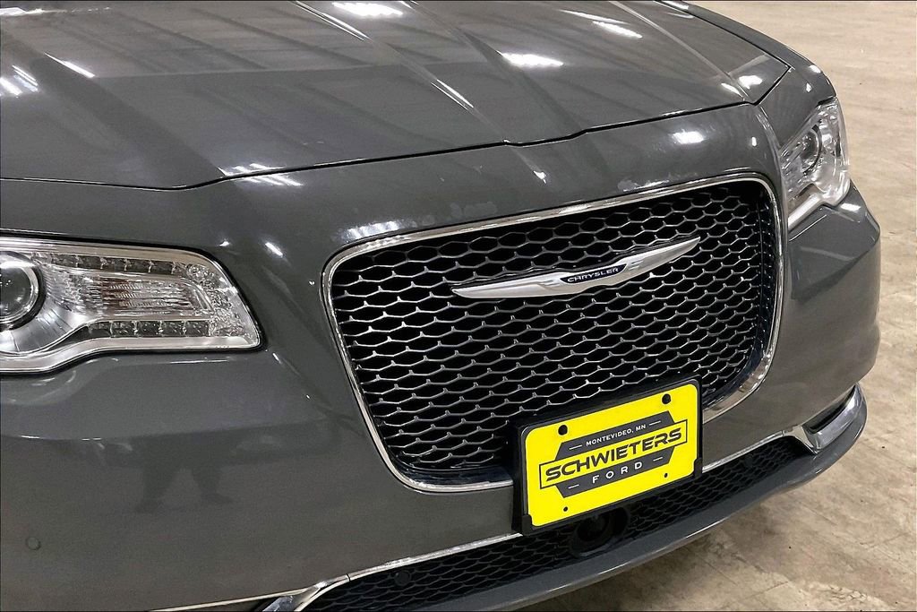 Used 2019 Chrysler 300 Limited w/ Safetytec Plus Group AWD/4WD image 29