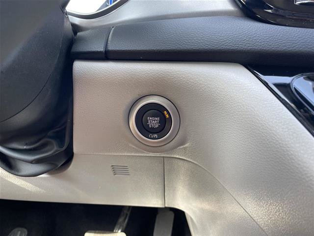 Used 2024 Chrysler Pacifica Touring-L FWD image 25