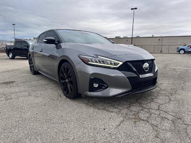 Used 2022 Nissan Maxima SR w/ Sport Mat Group FWD image 11