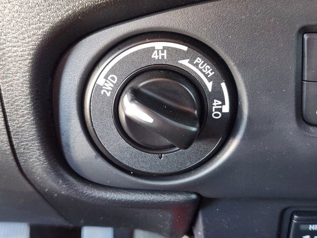 Used 2023 Nissan Frontier PRO-4X w/ Pro Convenience Package AWD/4WD image 27