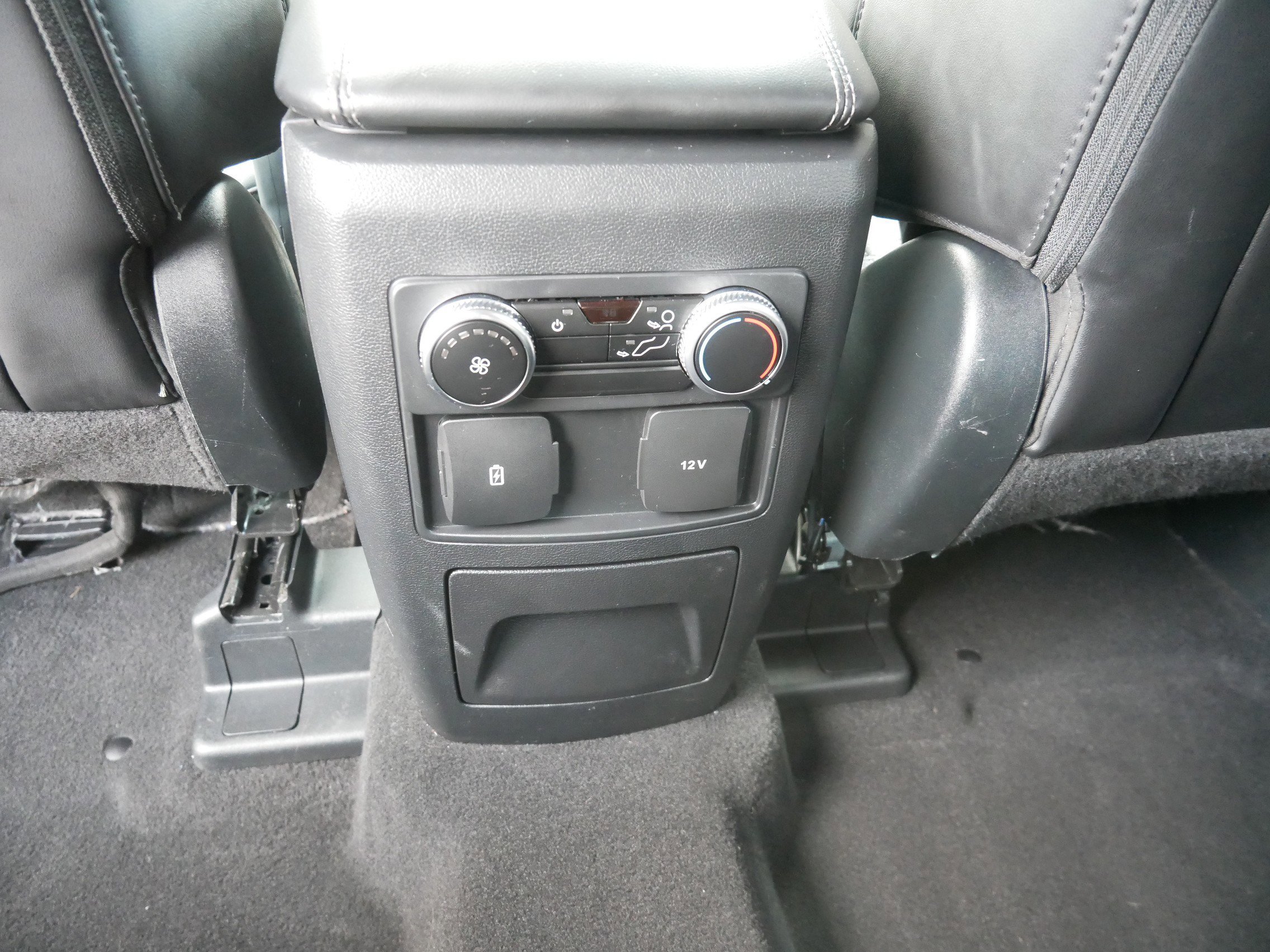 Certified 2023 Ford Explorer XLT w/ Equipment Group 202A image 15