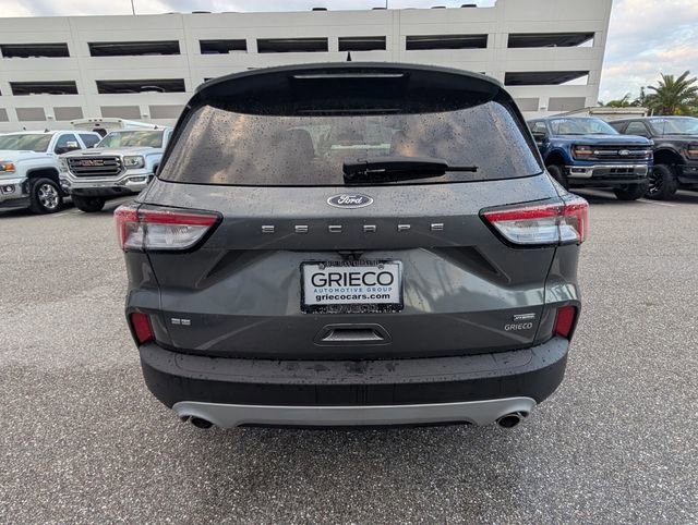 Certified 2022 Ford Escape SE FWD image 3