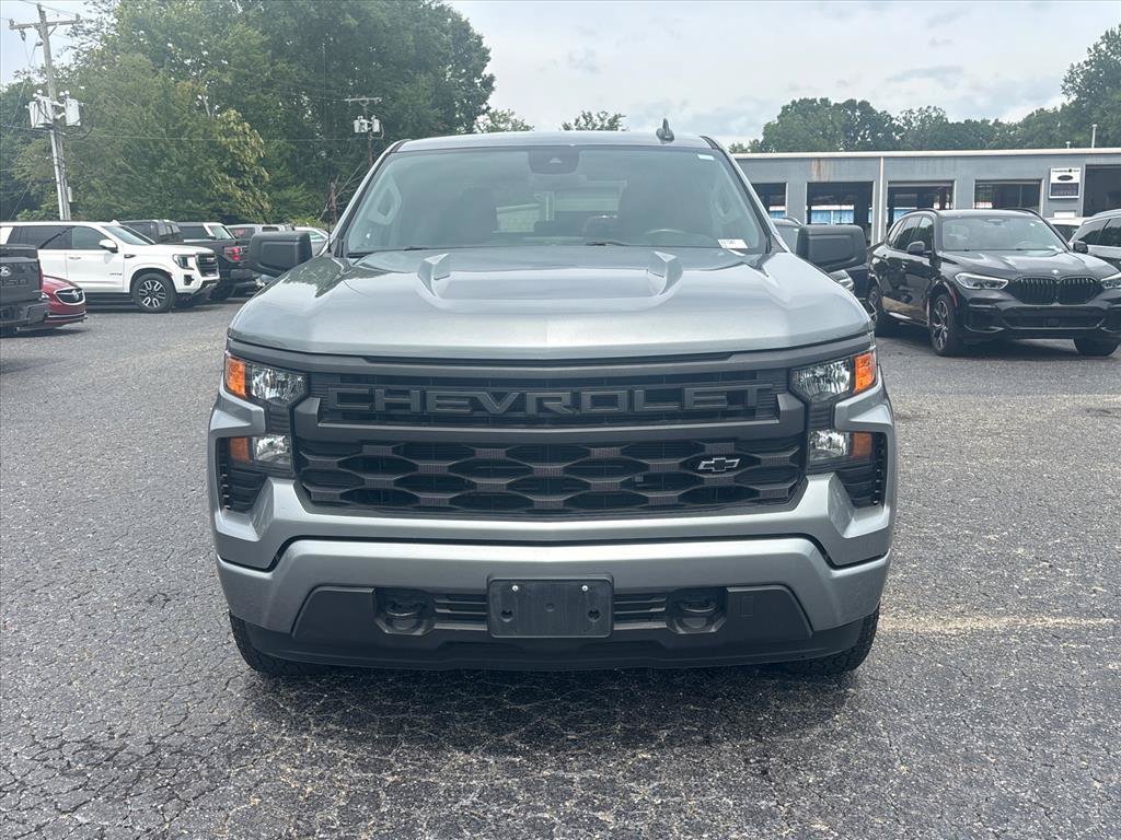Used 2024 Chevrolet Silverado 1500 Custom AWD/4WD image 2