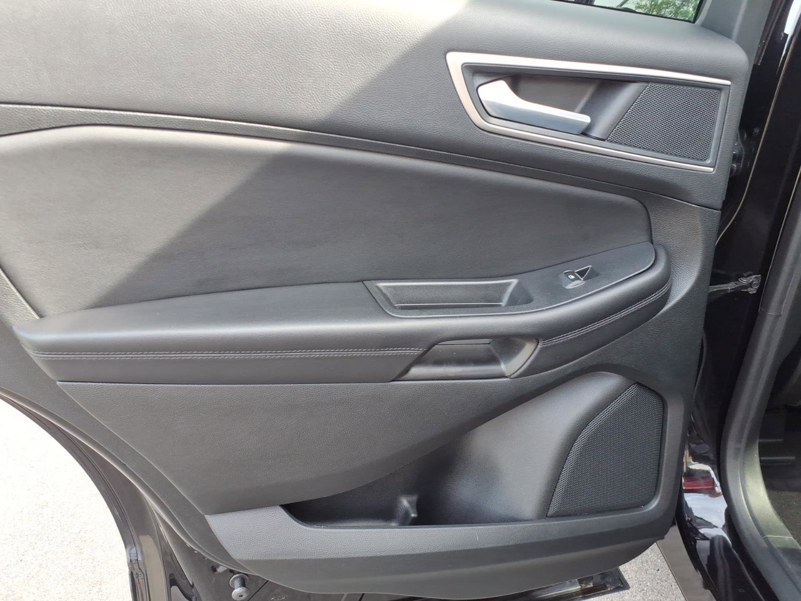 Certified 2024 Ford Edge SEL w/ Convenience Package AWD/4WD image 14