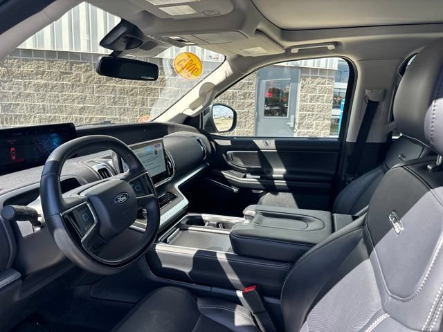 Certified 2025 Ford Expedition Platinum AWD/4WD image 19