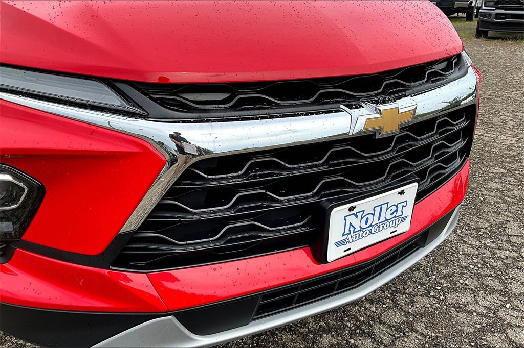 Used 2023 Chevrolet Blazer LT image 28