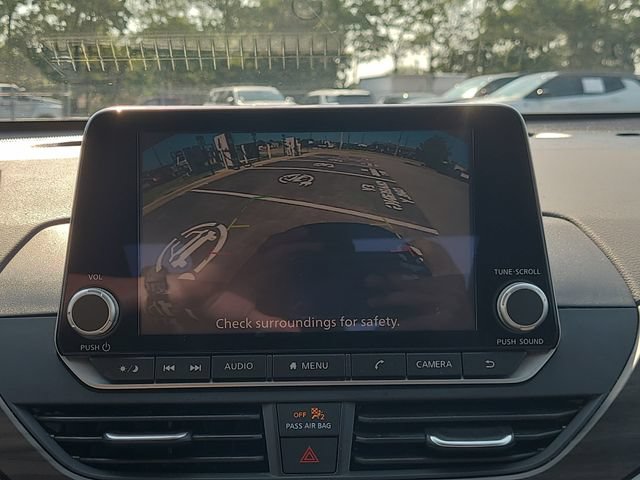 Used 2025 Nissan Altima 2.5 SV FWD image 28