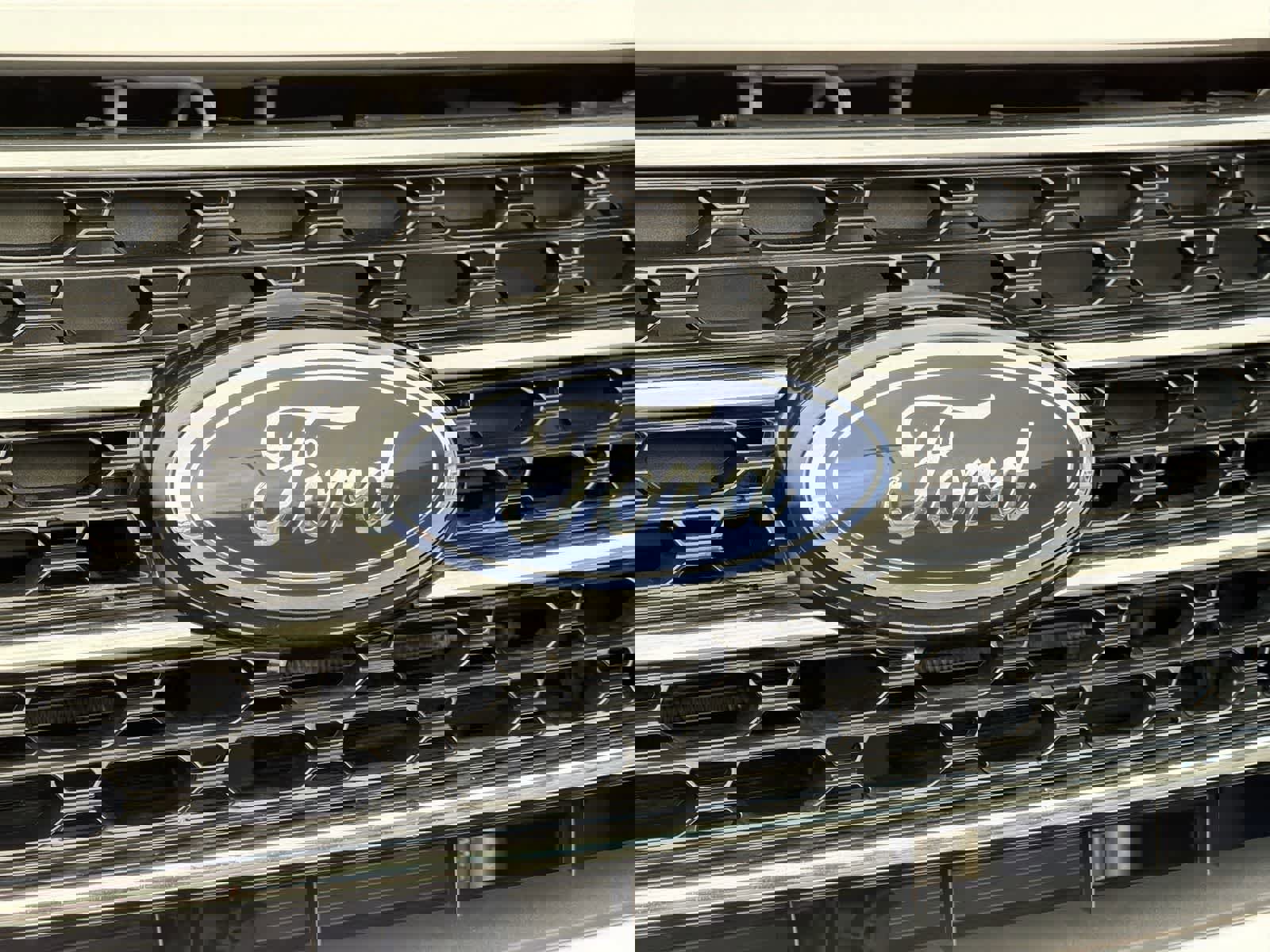 Certified 2020 Ford Explorer XLT w/ Equipment Group 202A image 12