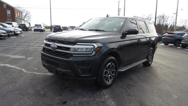 Certified 2022 Ford Expedition XLT image 3