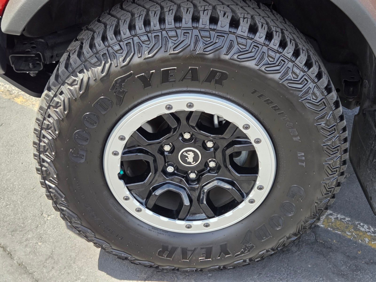 Certified 2023 Ford Bronco Outer Banks w/ Sasquatch Package AWD/4WD image 9