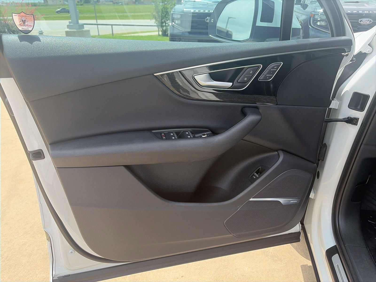 Used 2018 Audi Q7 3.0T Prestige AWD/4WD image 13