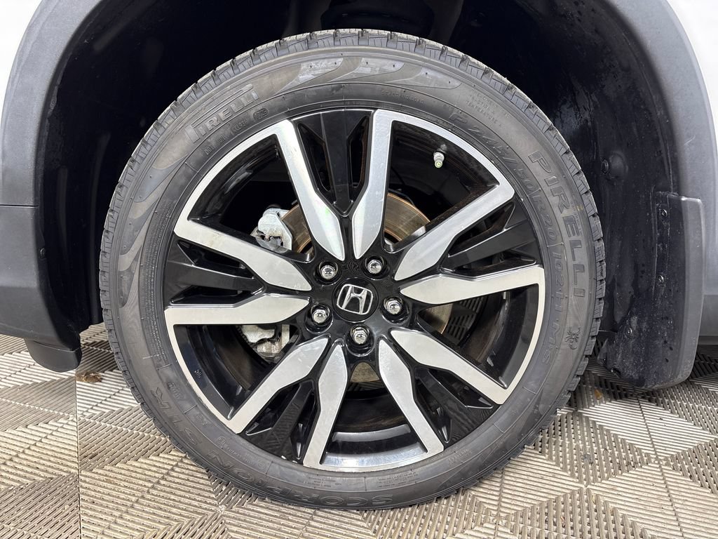Used 2022 Honda Pilot Touring image 11