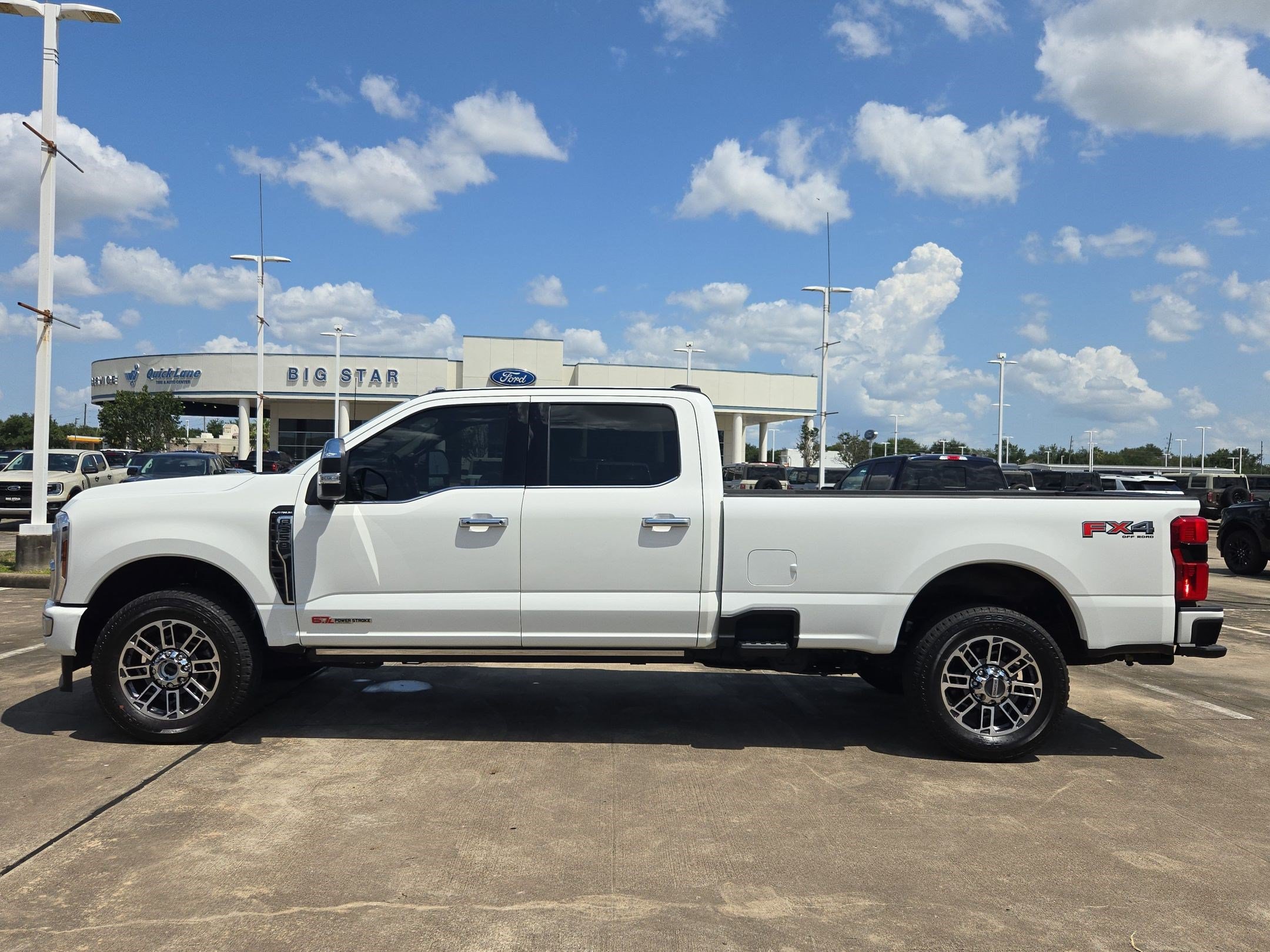 Certified 2026 Ford F350 Platinum w/ Platinum Plus Package AWD/4WD image 9