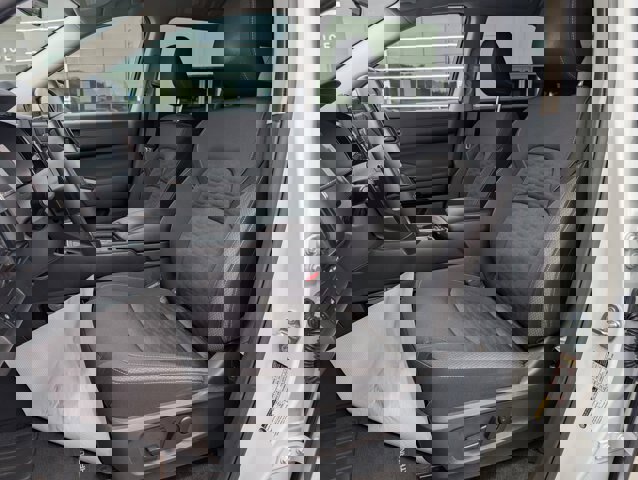 Used 2024 Nissan Pathfinder SV w/ SV Premium Package image 11