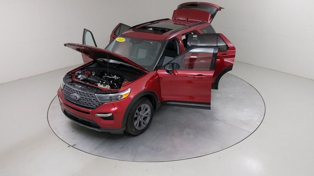 Certified 2023 Ford Explorer XLT w/ Equipment Group 202A AWD/4WD image 45