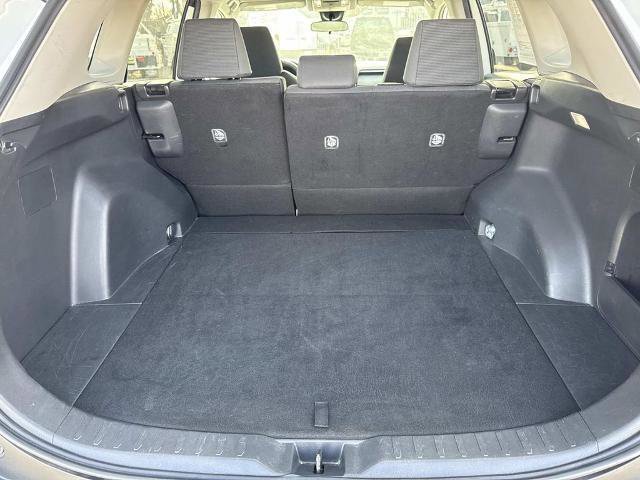 Used 2024 Toyota RAV4 LE AWD/4WD image 9