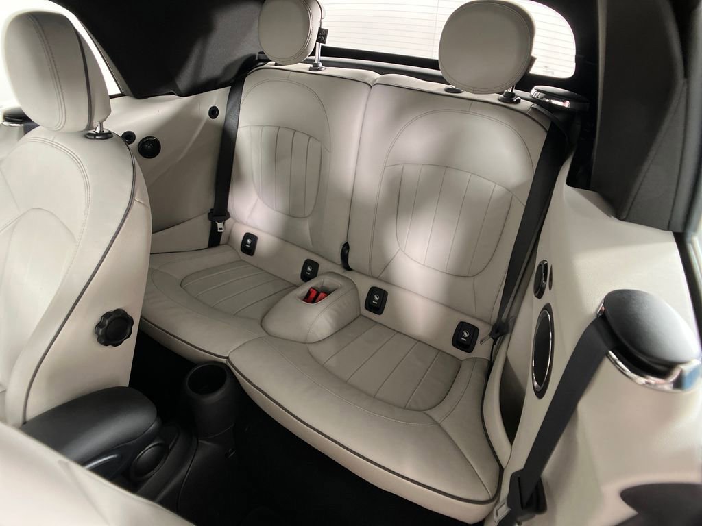 Used 2018 MINI Cooper S image 29