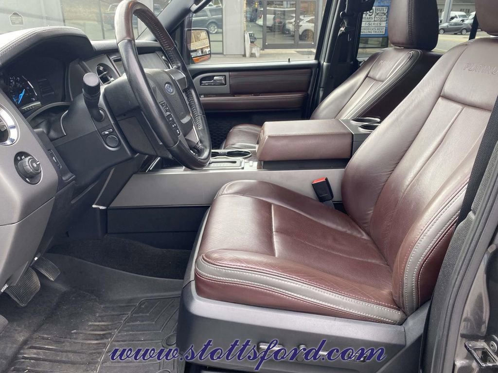 Certified 2017 Ford Expedition Platinum image 16