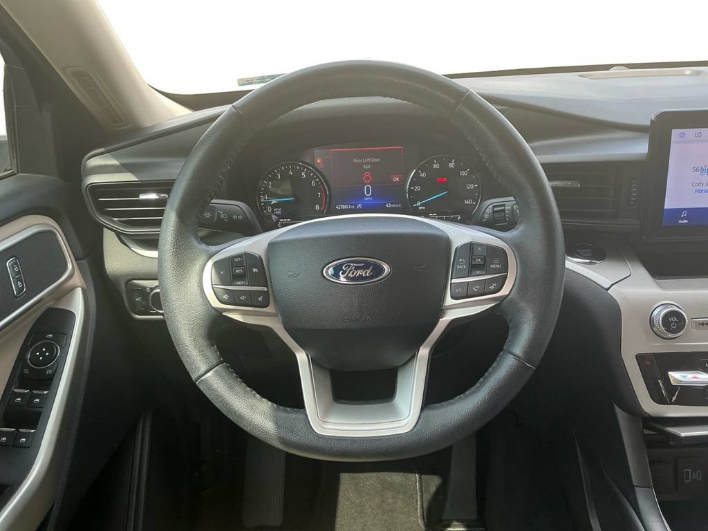 Certified 2023 Ford Explorer XLT RWD image 18