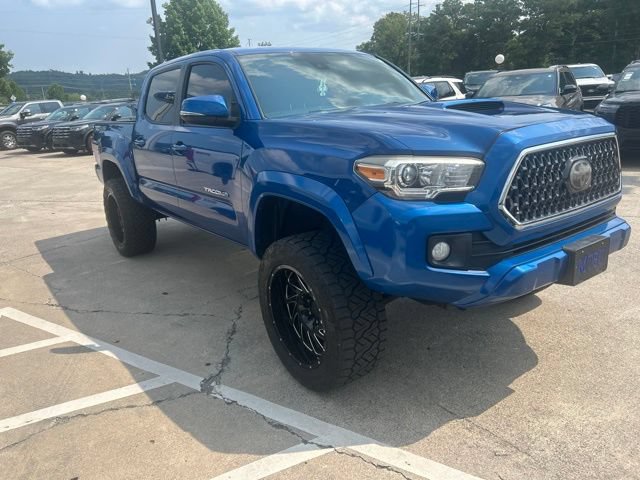 Used 2018 Toyota Tacoma TRD Sport AWD/4WD image 5
