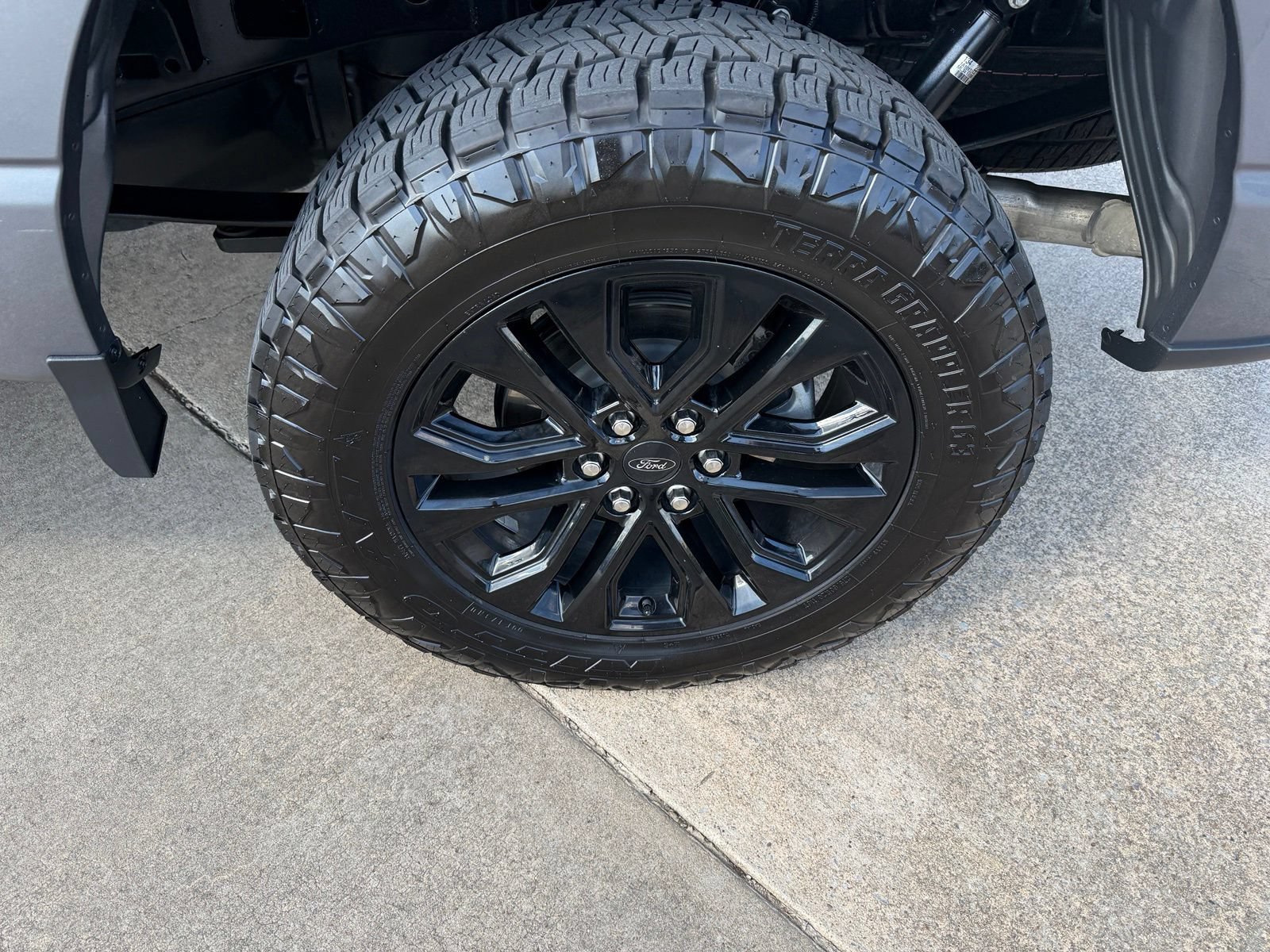 Certified 2024 Ford F150 Lariat AWD/4WD image 9