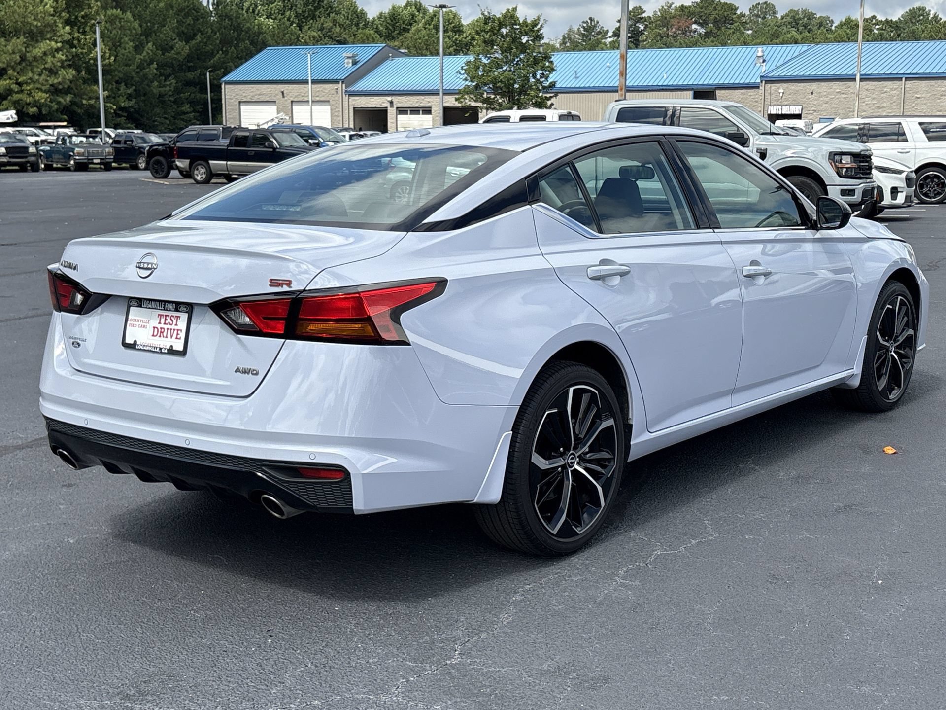Used 2025 Nissan Altima 2.5 SR AWD/4WD image 23