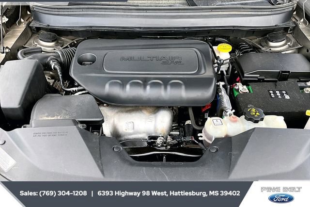 Used 2021 Jeep Cherokee Latitude Plus w/ Mopar Interior Package image 11