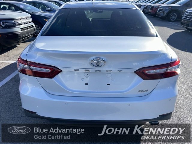 Used 2018 Toyota Camry XLE image 3