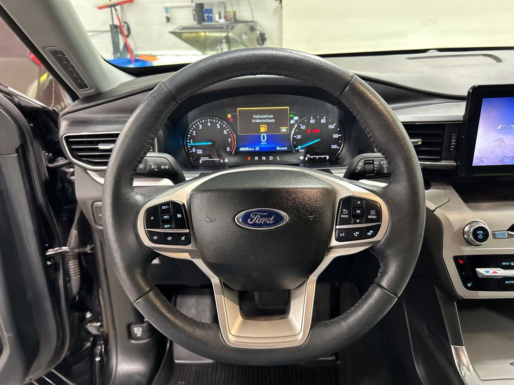 Certified 2023 Ford Explorer XLT w/ Equipment Group 202A AWD/4WD image 15