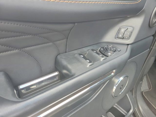 Certified 2023 Ford Expedition Platinum AWD/4WD image 28