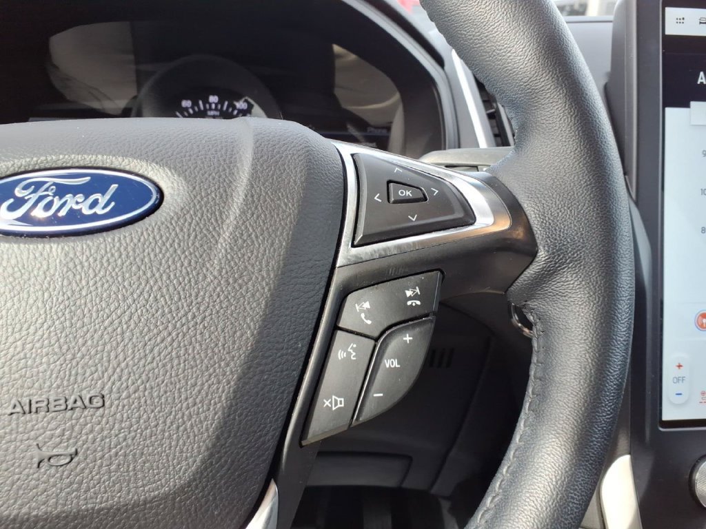 Certified 2024 Ford Edge SEL w/ Convenience Package AWD/4WD image 17