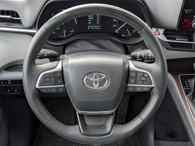 Used 2022 Toyota Sienna XLE AWD/4WD image 22