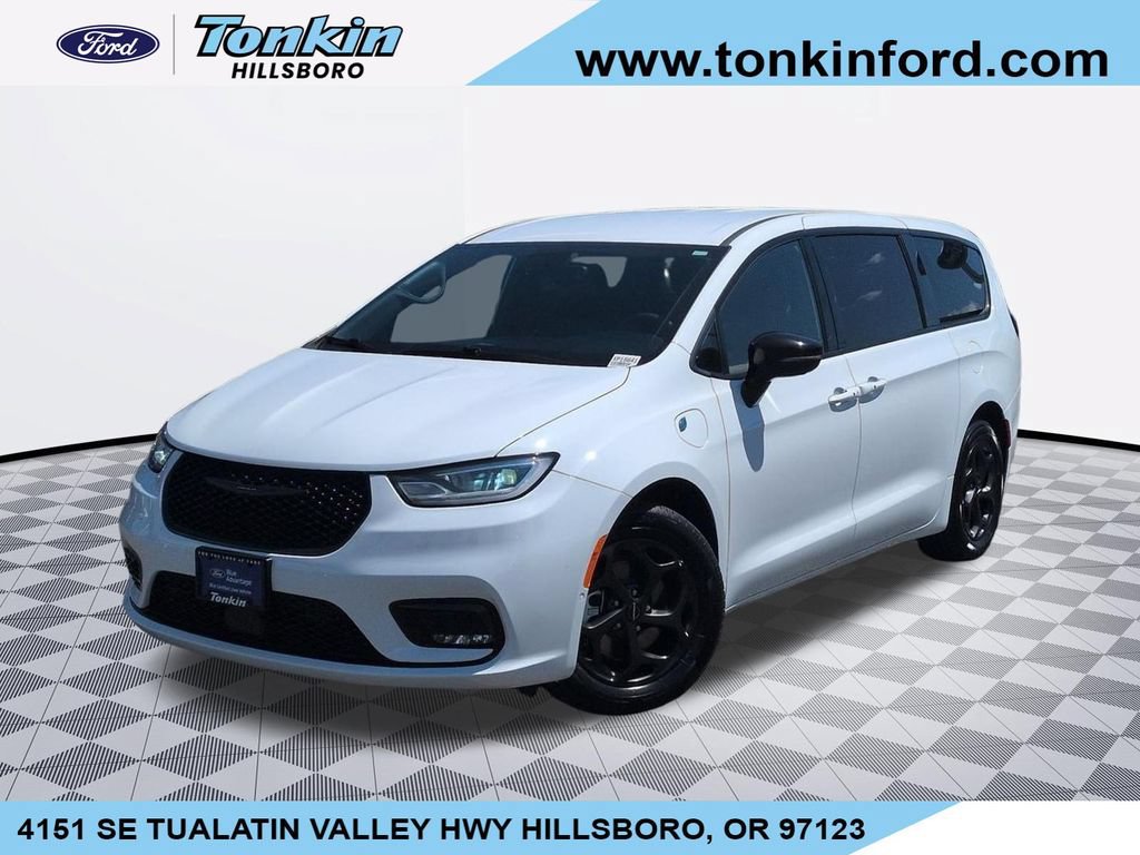 Used 2024 Chrysler Pacifica Limited