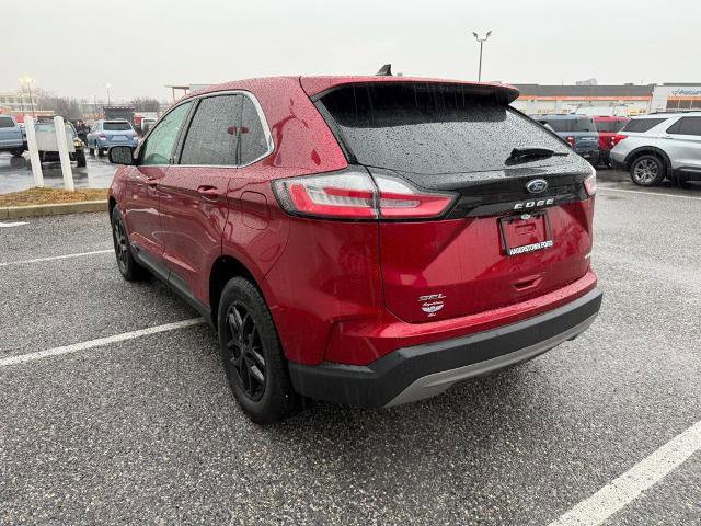 Certified 2022 Ford Edge SEL w/ Convenience Package image 3