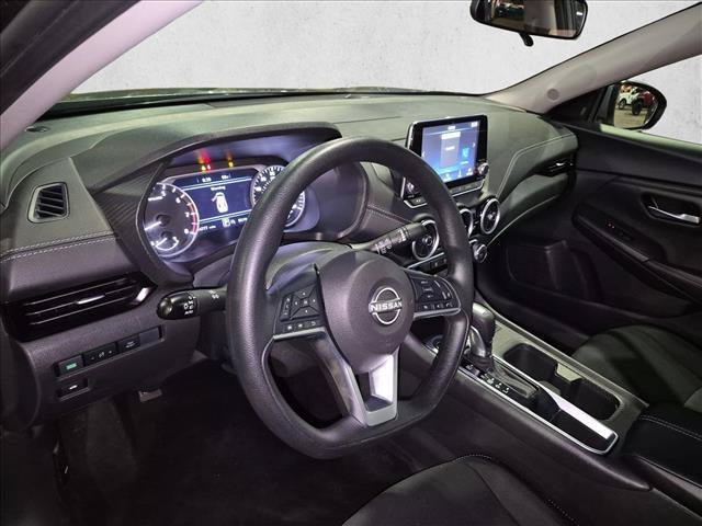 Used 2025 Nissan Sentra SV FWD image 10