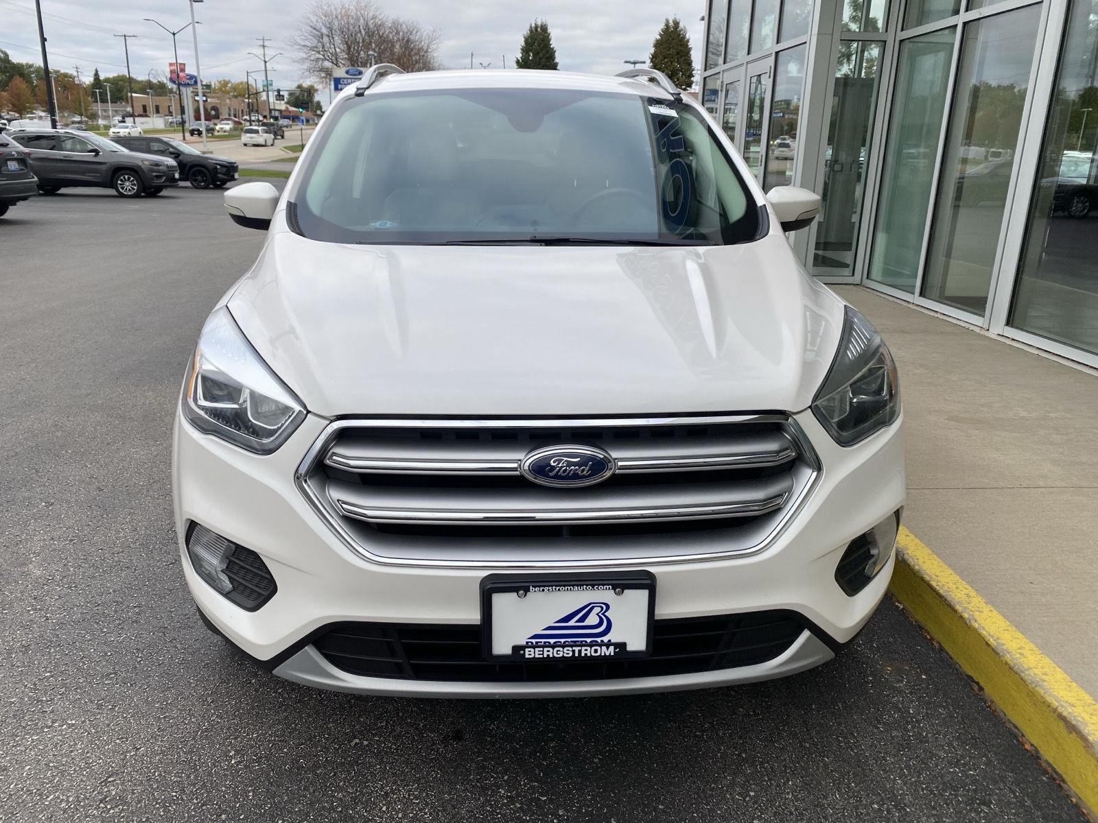 Certified 2017 Ford Escape Titanium AWD/4WD image 3