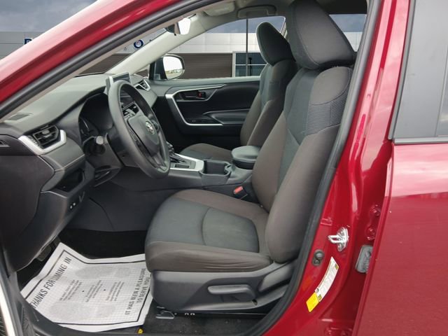 Used 2025 Toyota RAV4 LE FWD image 9