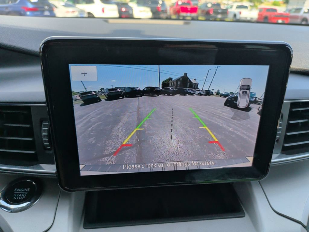 Certified 2023 Ford Explorer XLT w/ Equipment Group 202A AWD/4WD image 14