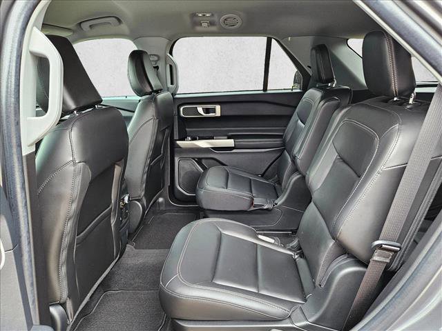 Certified 2023 Ford Explorer XLT w/ Equipment Group 202A RWD image 19