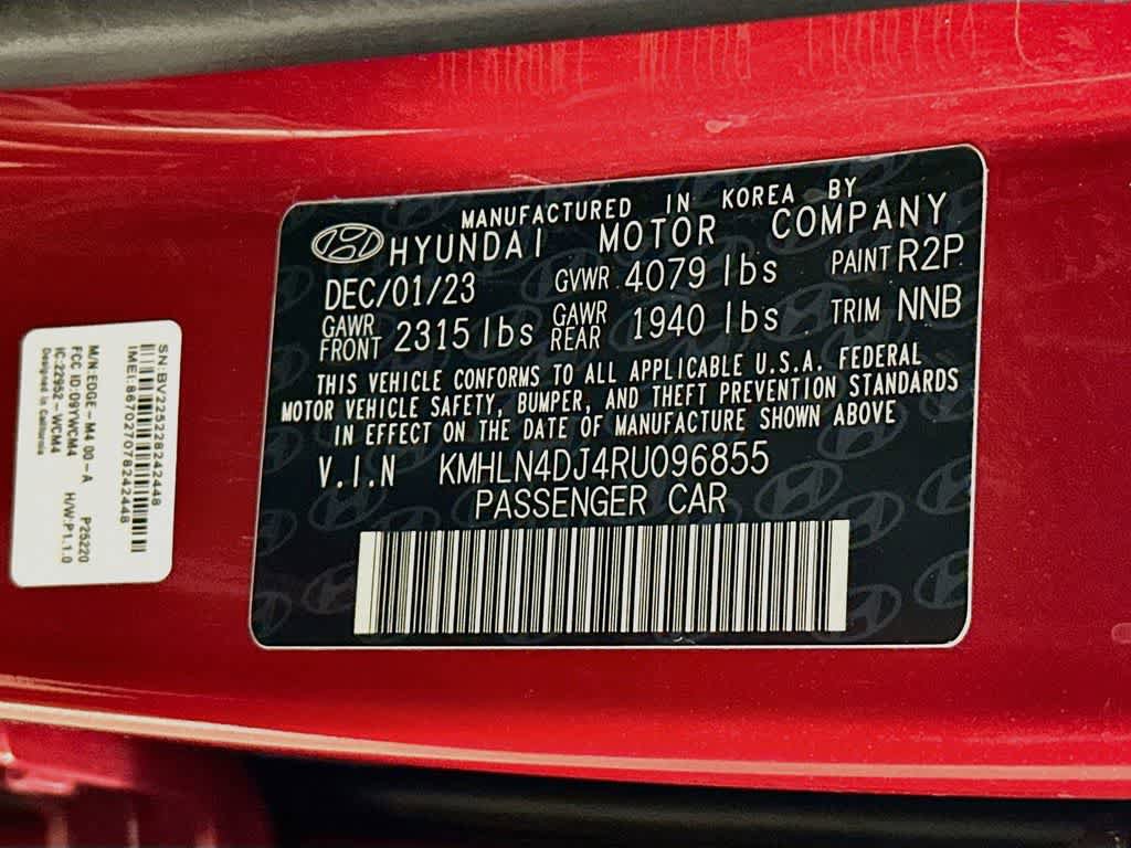 Used 2024 Hyundai Elantra Limited FWD image 21