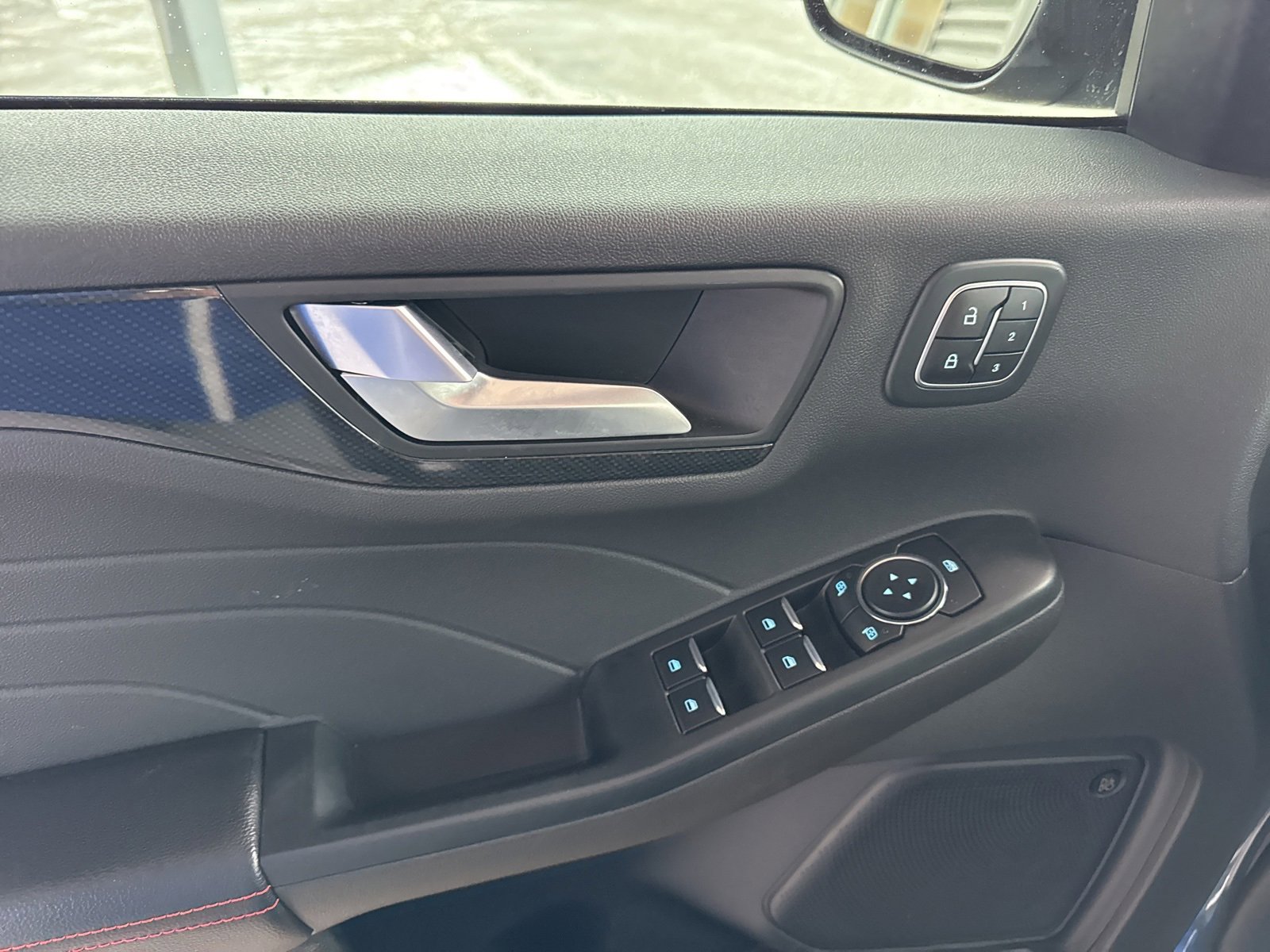 Certified 2024 Ford Escape ST-Line Elite w/ Premium Technology Package image 26