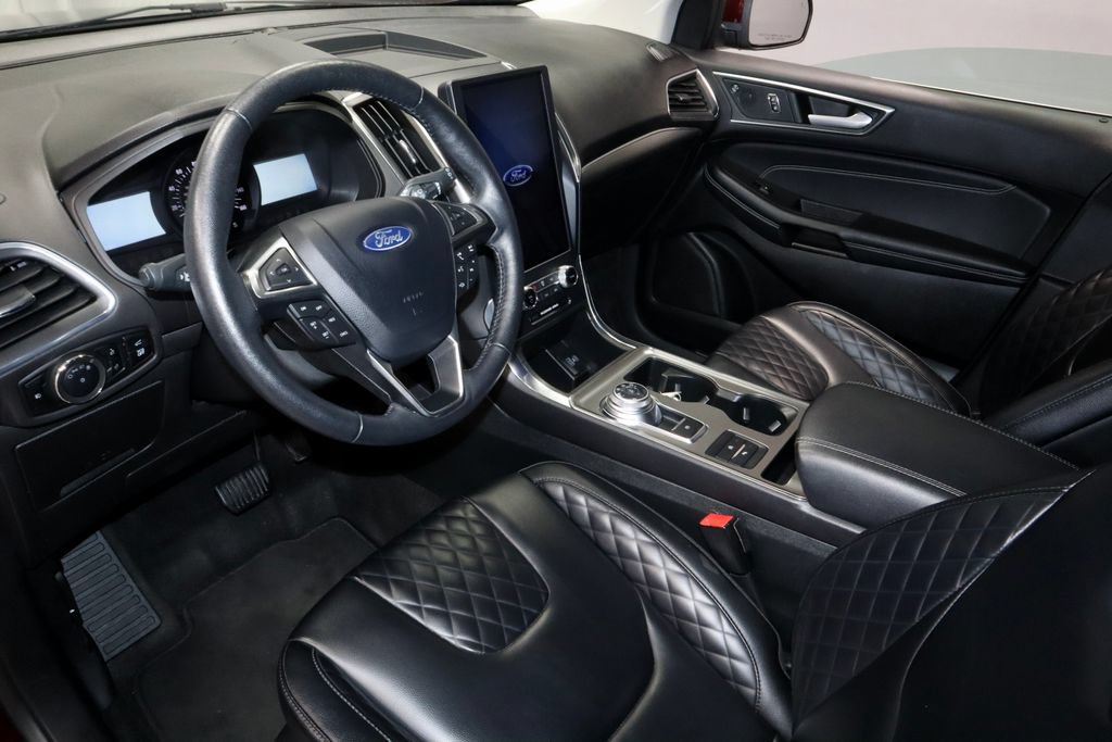 Certified 2024 Ford Edge Titanium AWD/4WD image 25