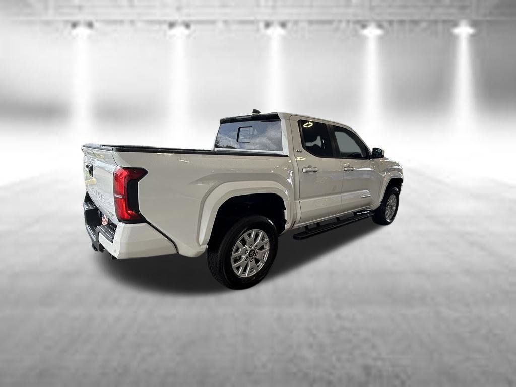 Used 2024 Toyota Tacoma SR5 w/ SR5 Upgrade Package AWD/4WD image 4