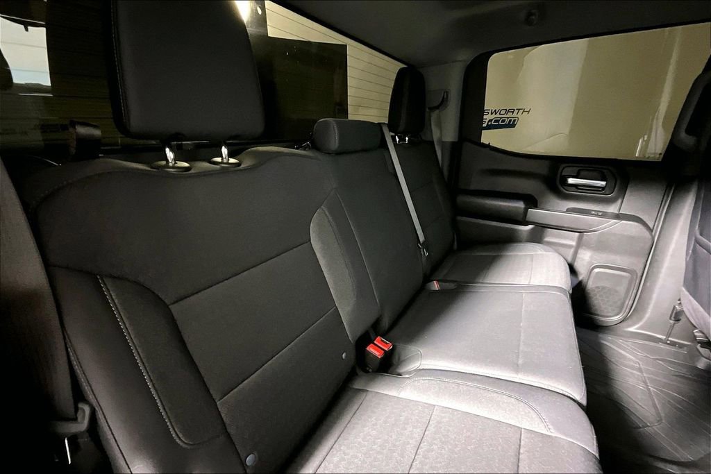Used 2025 Chevrolet Silverado 1500 Custom image 21