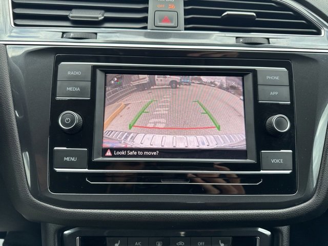 Used 2023 Volkswagen Tiguan S image 39