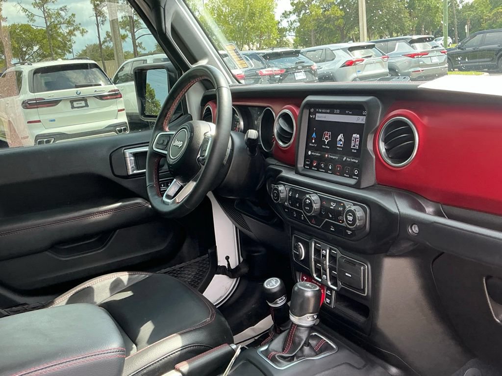 Used 2022 Jeep Gladiator Rubicon w/ Cold Weather Group AWD/4WD image 16